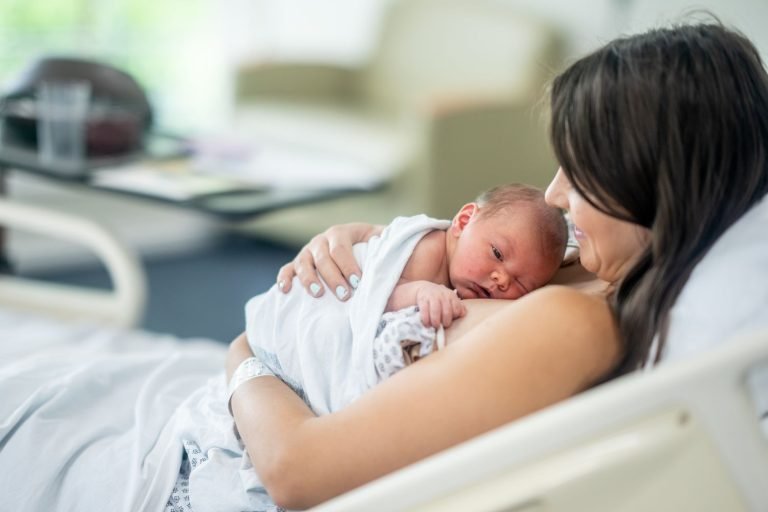 7 Essential Tips for Newborn Care Today